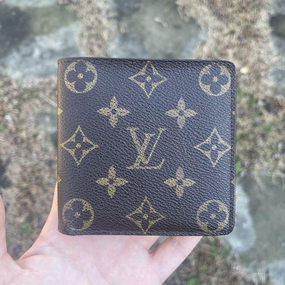 Louis Vuitton Monogram Billfold Wallet - Picture 1 of 11